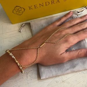 Kendra Scott Yasmin hand bracelet